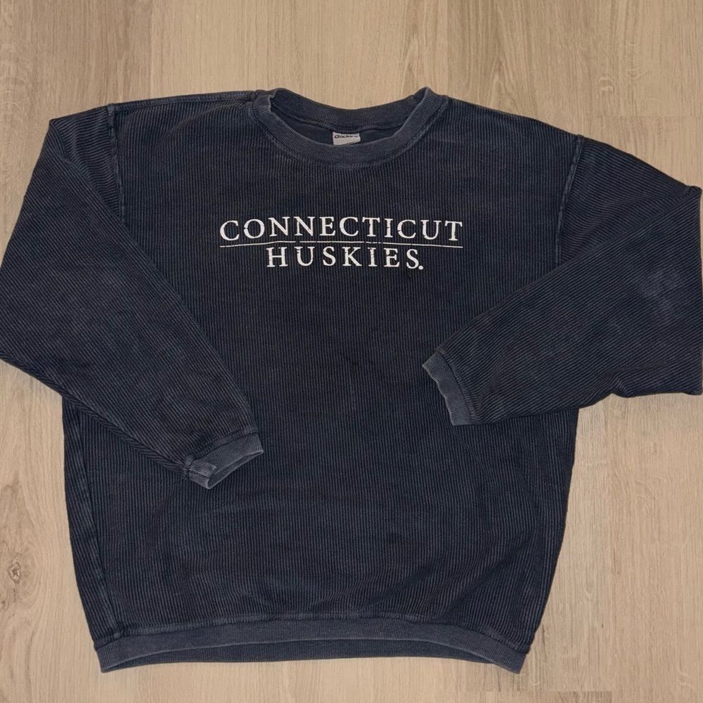 Connecticut Huskies Navy Blue Sweater